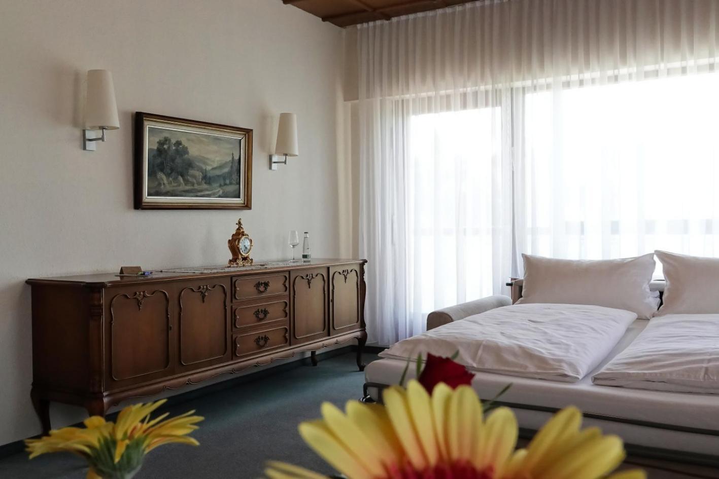 Hotel-Restaurant Zum Kirschbaum Rottendorf Екстер'єр фото